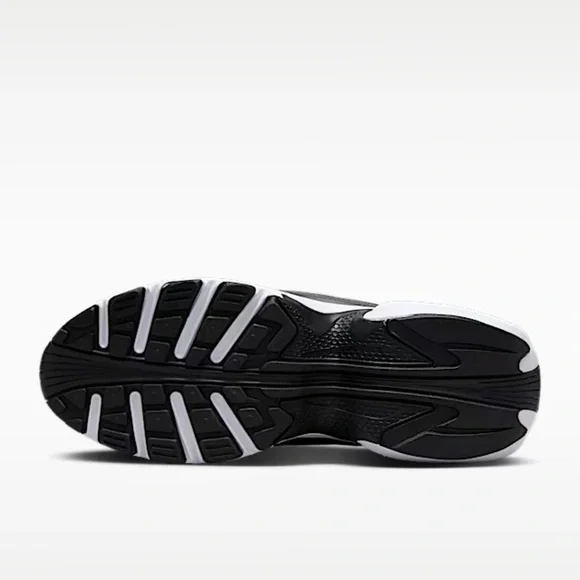 Nike Air Black and White Athletic Shoes HF3053-001 - Picture 7 of 8